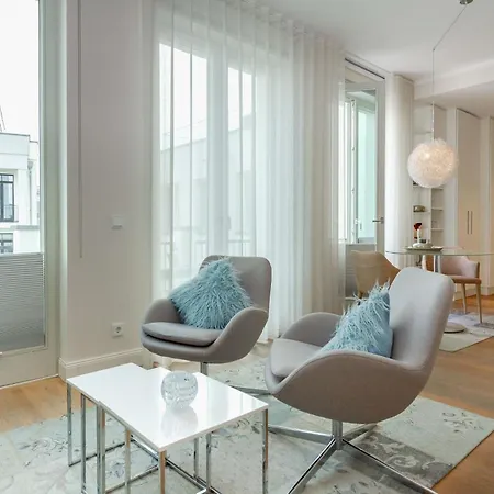 Apartment First - 41 
